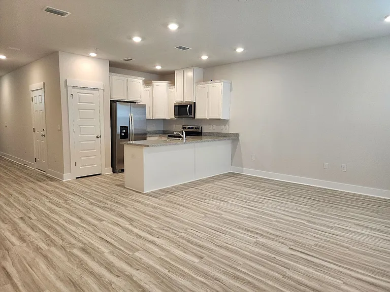 9436 Nature Creek Ln — Photo 6