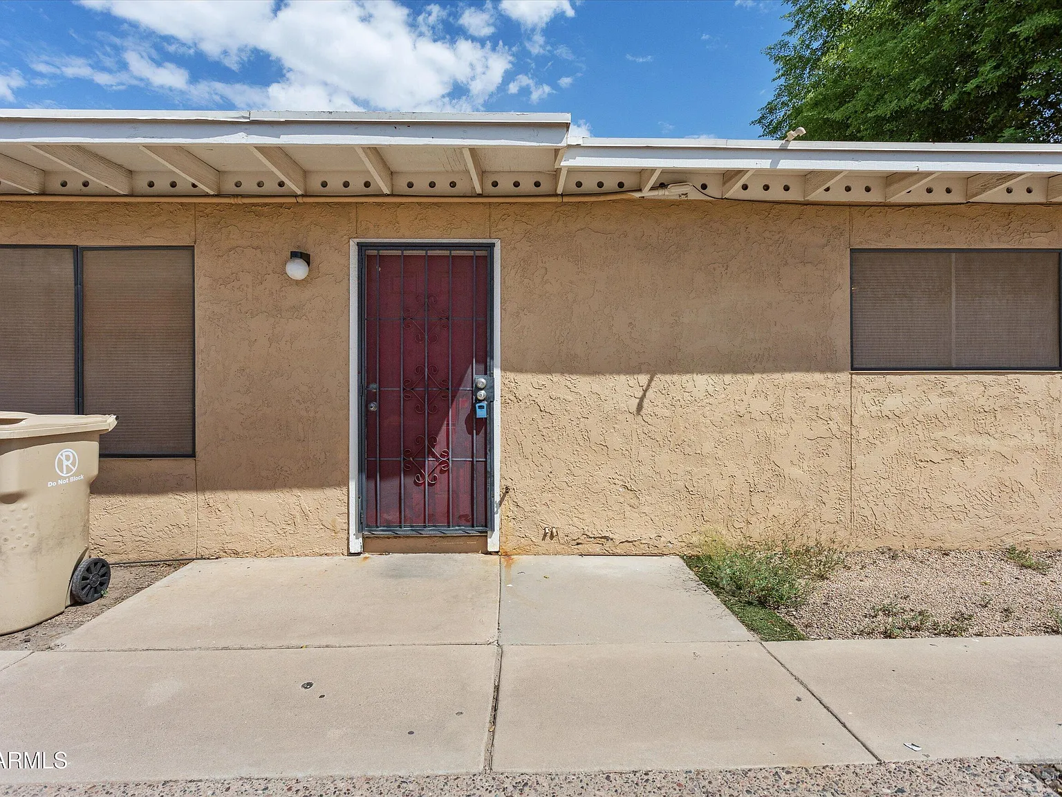 2 bed, 1.0 bath, 800 sqft, $849 — Photo 3