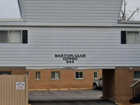 444 N Main St APT 202, Marine City, MI 48039