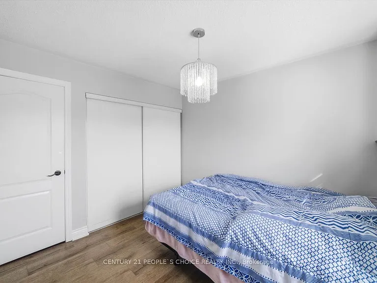 1456 Lyncroft Cres — Photo 35