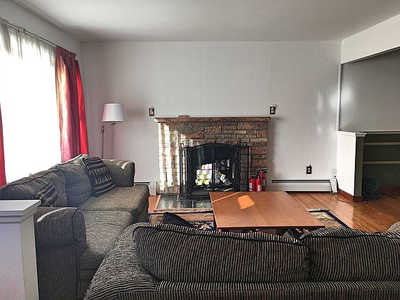 5th image of 2 Birchwood Dr