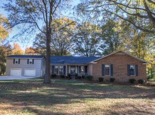 2734 Farmlake Ln, Fort Mill, SC 29708