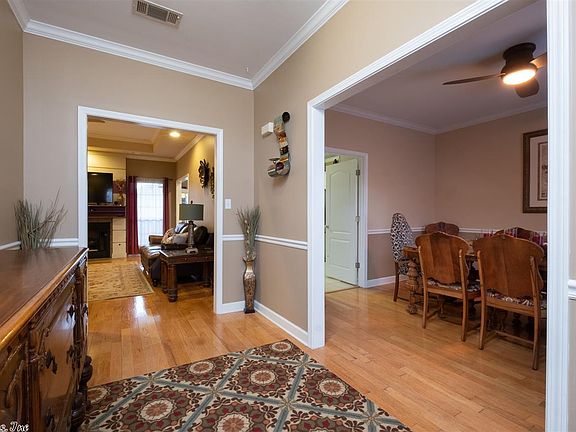 4th image of 14815 Governors Dr