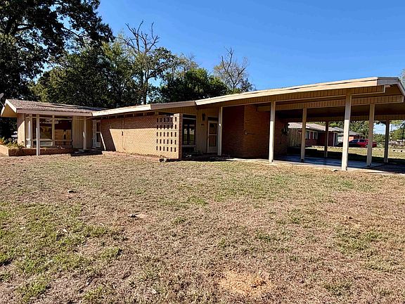 4th image of 1505 Berry Ln
