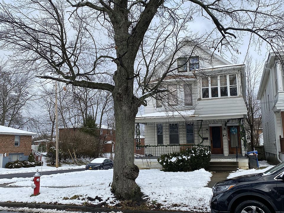 1st image of 133 Woodlawn Ave #1