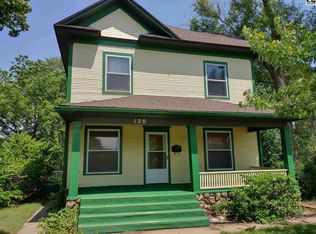 120 N Oak St, Pratt, KS 67124