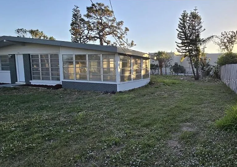 1634 Banyan Dr — Photo 14