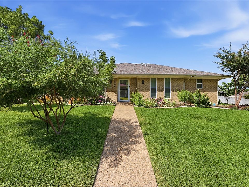 1st image of 3506 Valley View Ln