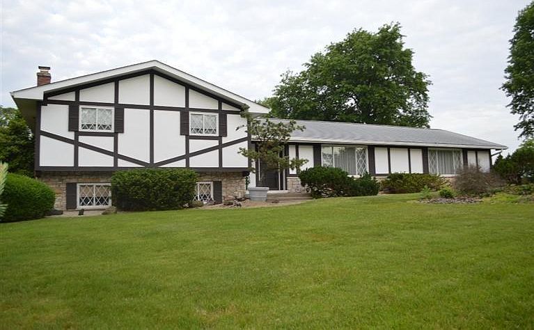 1st image of 1702 Mount Vernon Dr