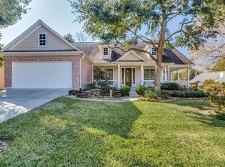 102 Fairway View Ln, Montgomery, TX 77356