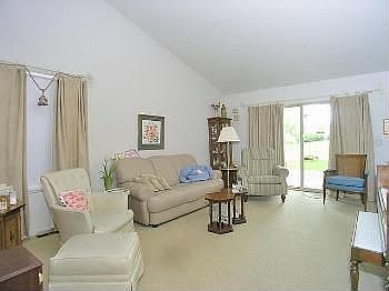 2nd image of 4048 Boulder Pond Dr