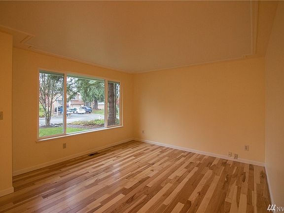 2nd image of 11908 28th Pl NE