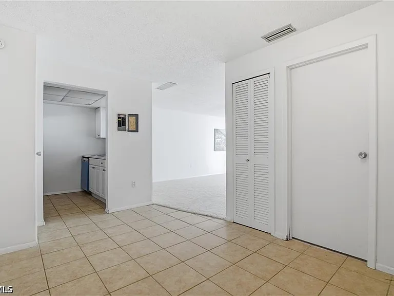 3704 Broadway #310 — Photo 7