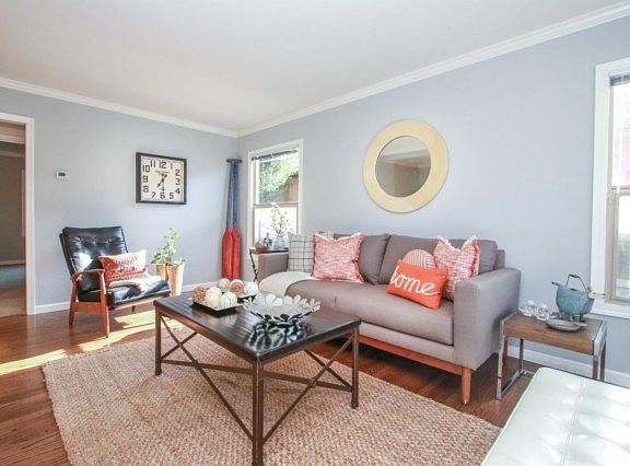 4th image of 136 Azalia Dr