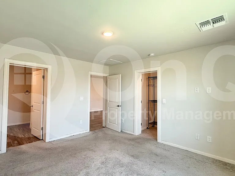 8011 S Magic Dr — Photo 7