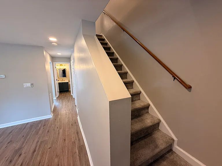 327 W Trinity Ave — Photo 14