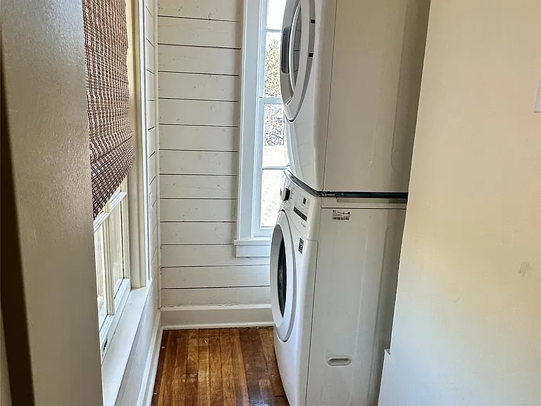 4811 Shoalwood Ave #B — Photo 19