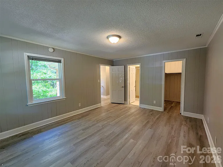 3340 Silver Stream Rd — Photo 11