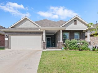 5521 Round Hill Rd, Denton, TX 76210