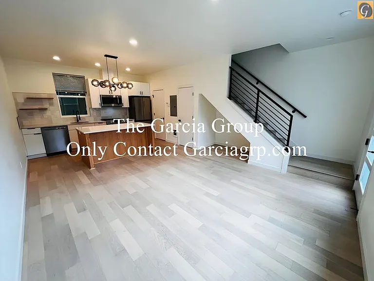3025 SE Division St — Photo 13