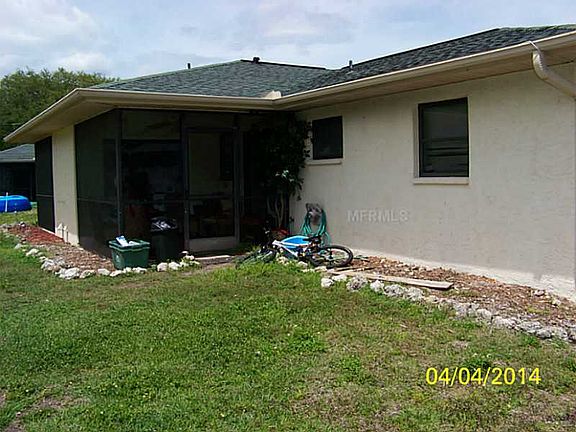 5th image of 241 Lomond Dr #B