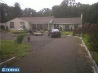 95 Applehill Rd, Wrightstown, PA 18925