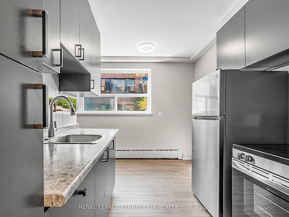 2nd image of 2550 Keele St #3