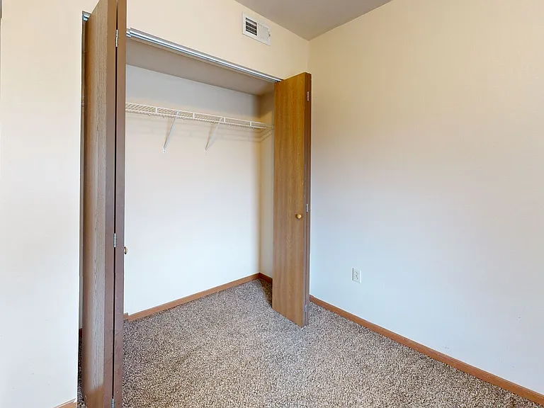 1407 S State St — Photo 23