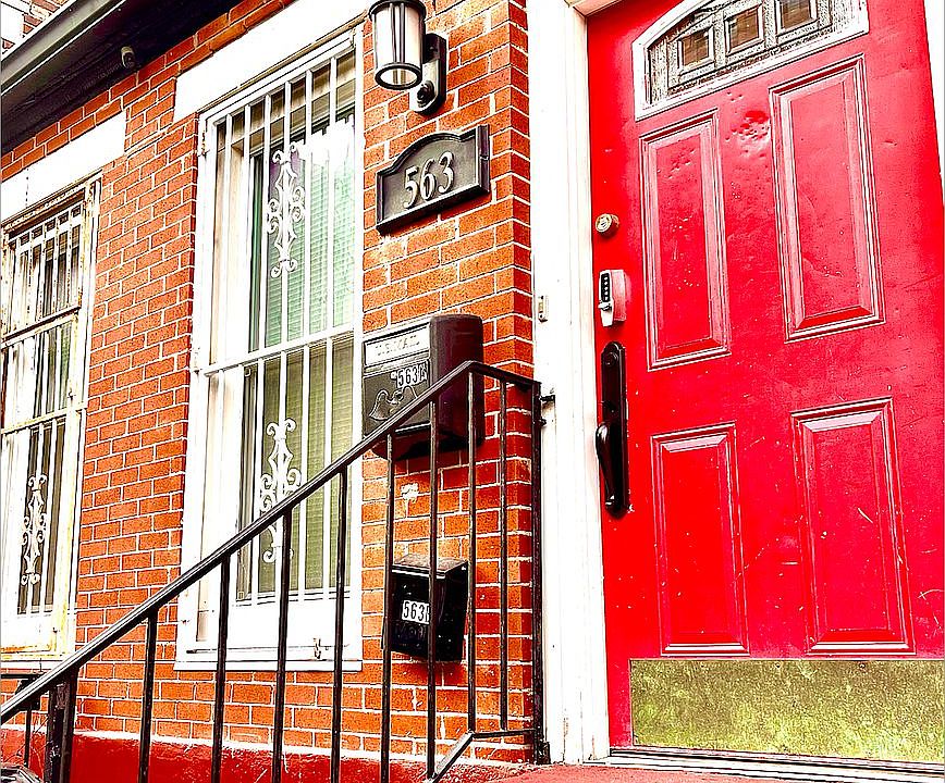 1st image of 563 W 182nd St #A