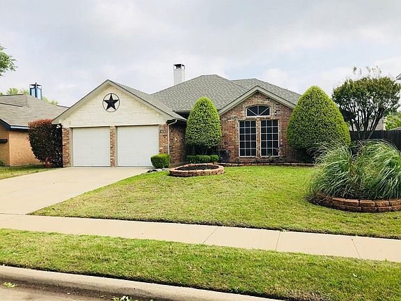 3rd image of 4638 Essex Dr