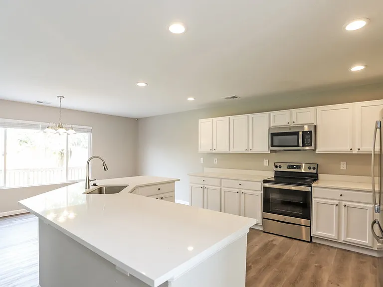 3905 Kirk St — Photo 6