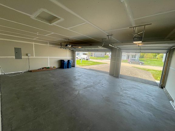 4th image of 12354 Amber Dr