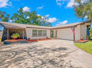 650 Pinecrest Dr, Largo, FL 33770