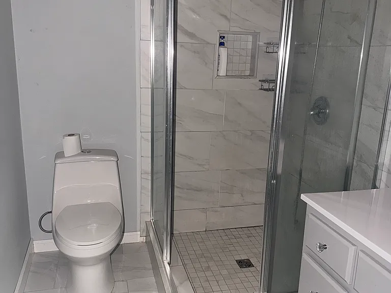 210 Edison Ave — Photo 3