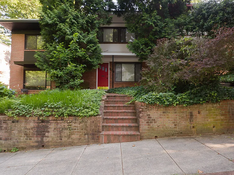 3628 Jenifer St NW — Photo 21
