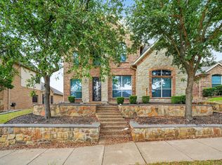 424 Castle St, Desoto, TX 75115