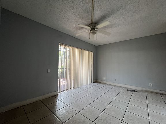 5th image of 4469 Treehouse Ln #B9-1