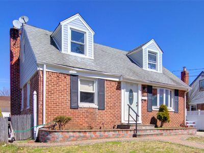 705 Macon, Uniondale, NY, 11553