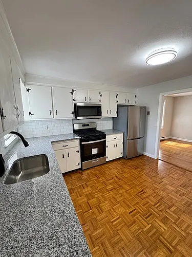 40 Bourne St #2 Photo 1
