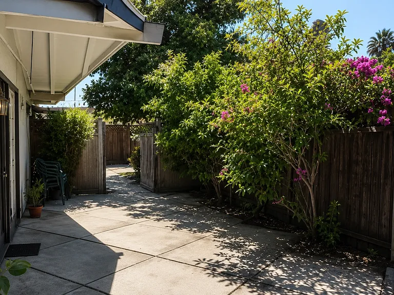 20617 Archwood St — Photo 29