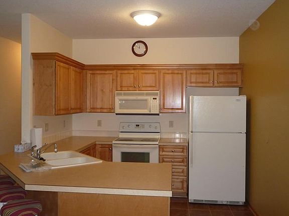 5th image of 502 Kelsey Ln