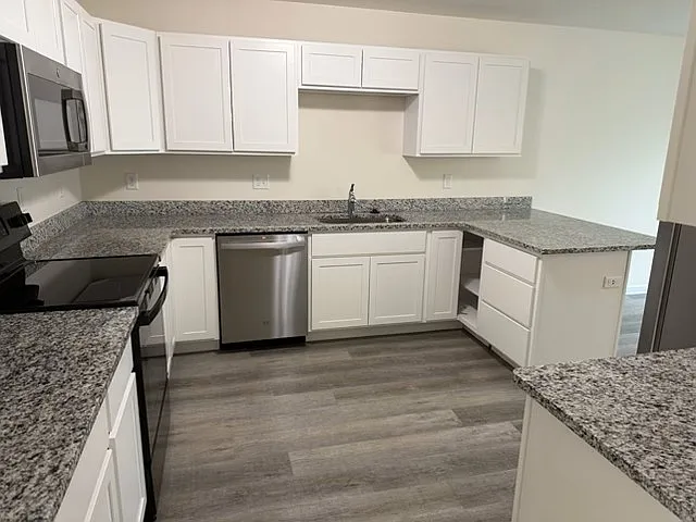 1 Barrington Way — Photo 3
