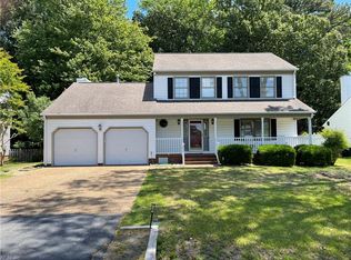 217 Gardenville Dr, Yorktown, VA 23693