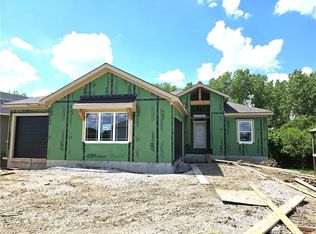 14550 Aurora Ln, Basehor, KS 66007