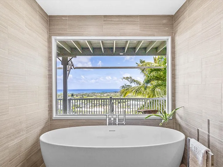 1512 Halekoa Dr #B — Photo 29