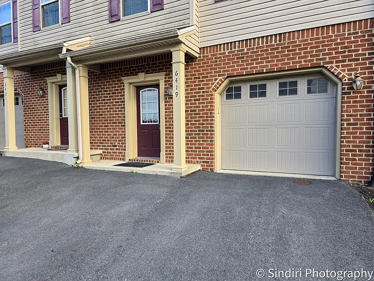 6419 Creekbend Dr — Photo 6
