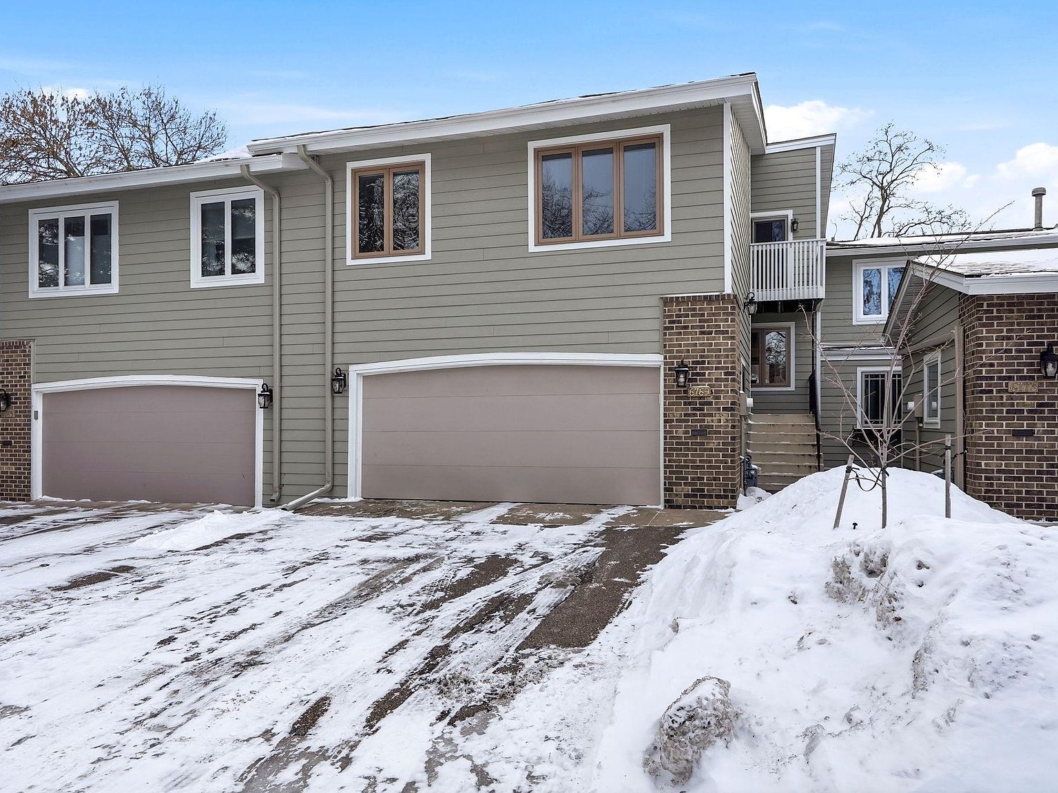 6769 W 82nd St, Bloomington, MN 55438 | Zillow