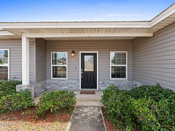 5th image of 5206 Robins Ct