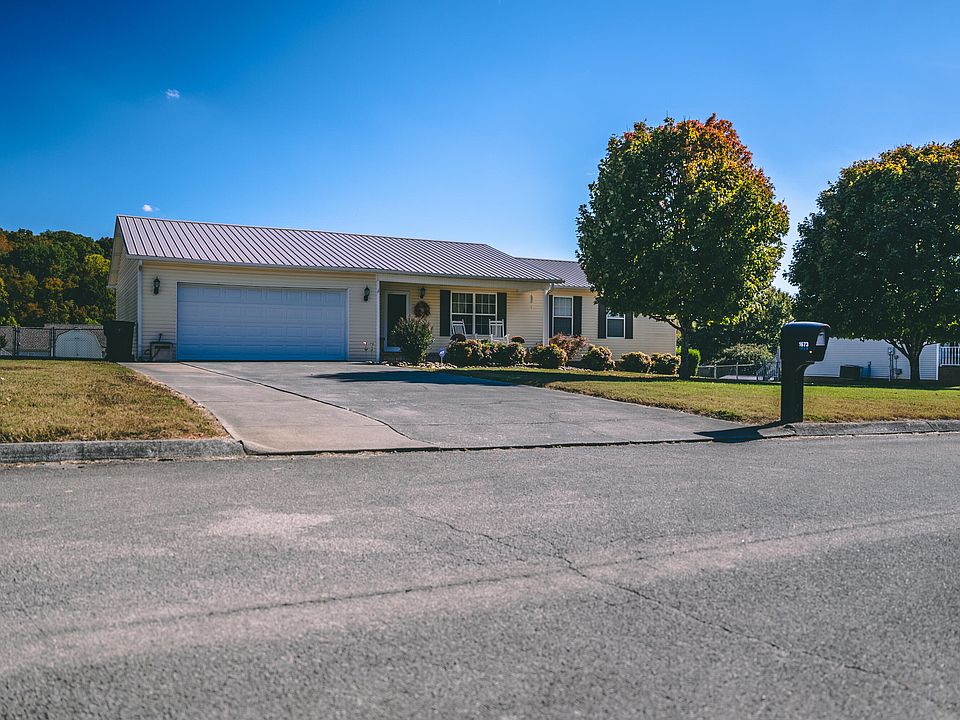 1st image of 1673 Boardwalk Cir