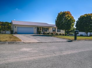 1673 Boardwalk Cir, Morristown, TN 37814